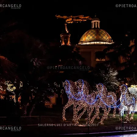 Casa Vacanza In Piazza Salerno Buitenkant foto